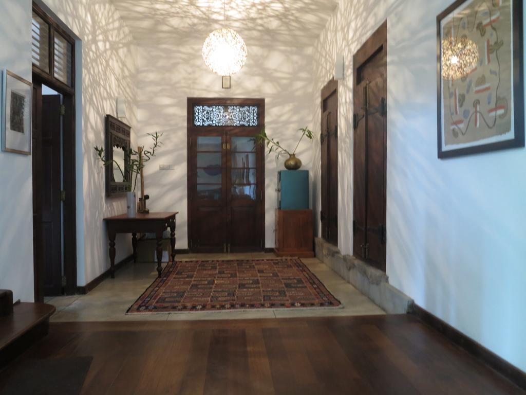 The Mirror Mansion Hotel Rajagiriya Exterior photo